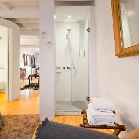Emotions - Caldeireiros Apartment *